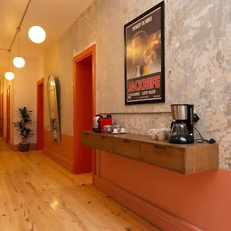 Penelope's Loft - Just Renovated 5br In Centre شقة *